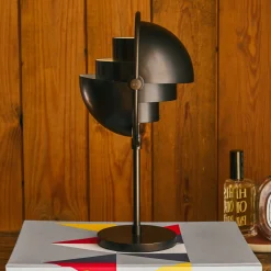 Gubi Multi-Lite -akkukäyttöinen pöytävalaisin, musta/musta, 30 cm