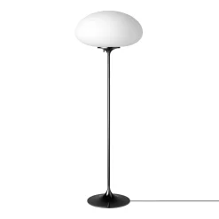 Gubi Stemlite-maavalaisin, musta-kromi, korkeus 110 cm, himmennettävä
