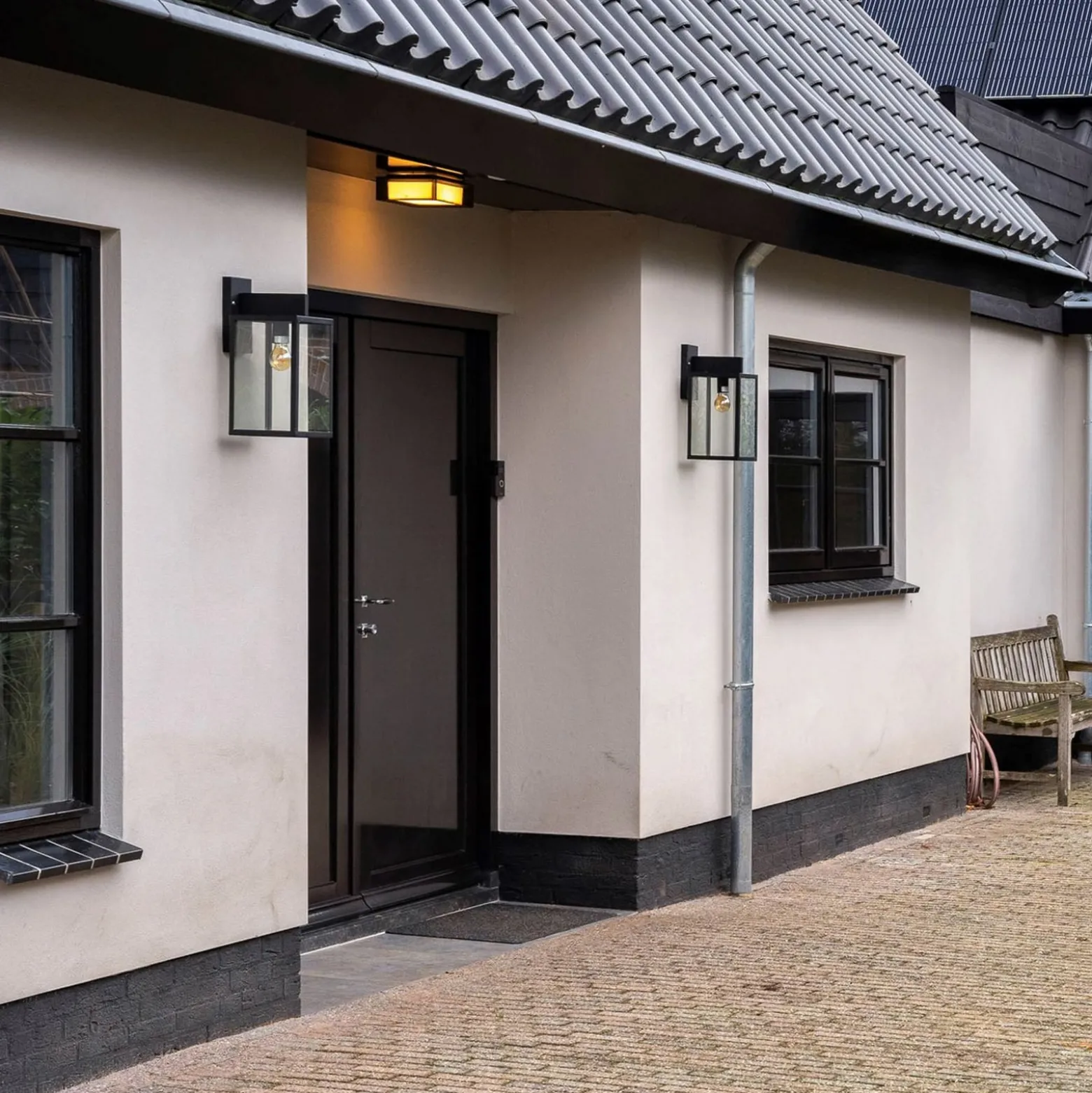 Hampton ulkoseinävalaisin