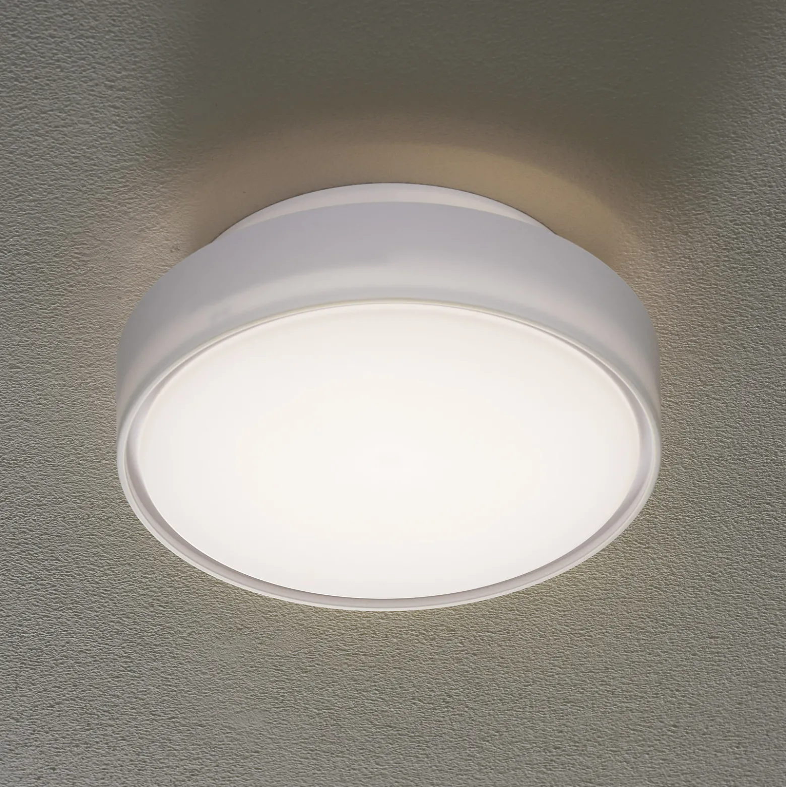 Hatton-LED-kattovalaisin IP65, 25 cm