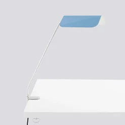 HAY Apex -klipsivalaisin, pastellisävyinen sininen, korkeus 43 cm, E14, teräs