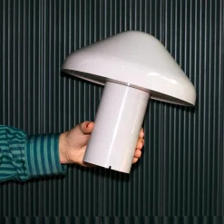 HAY Pao kannettava LED-pöytävalaisin, akkukäyttöinen, harmaa