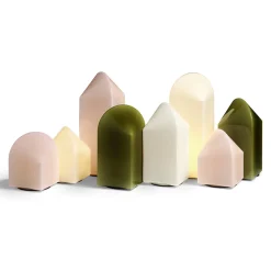 HAY Parade LED-pöytävalaisin vaaleanpunainen Korkeus 16 cm