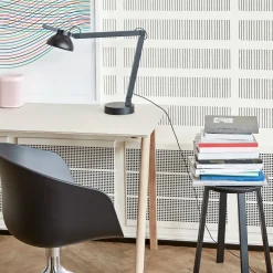 HAY PC Double Arm -LED-työpöytävalaisin musta