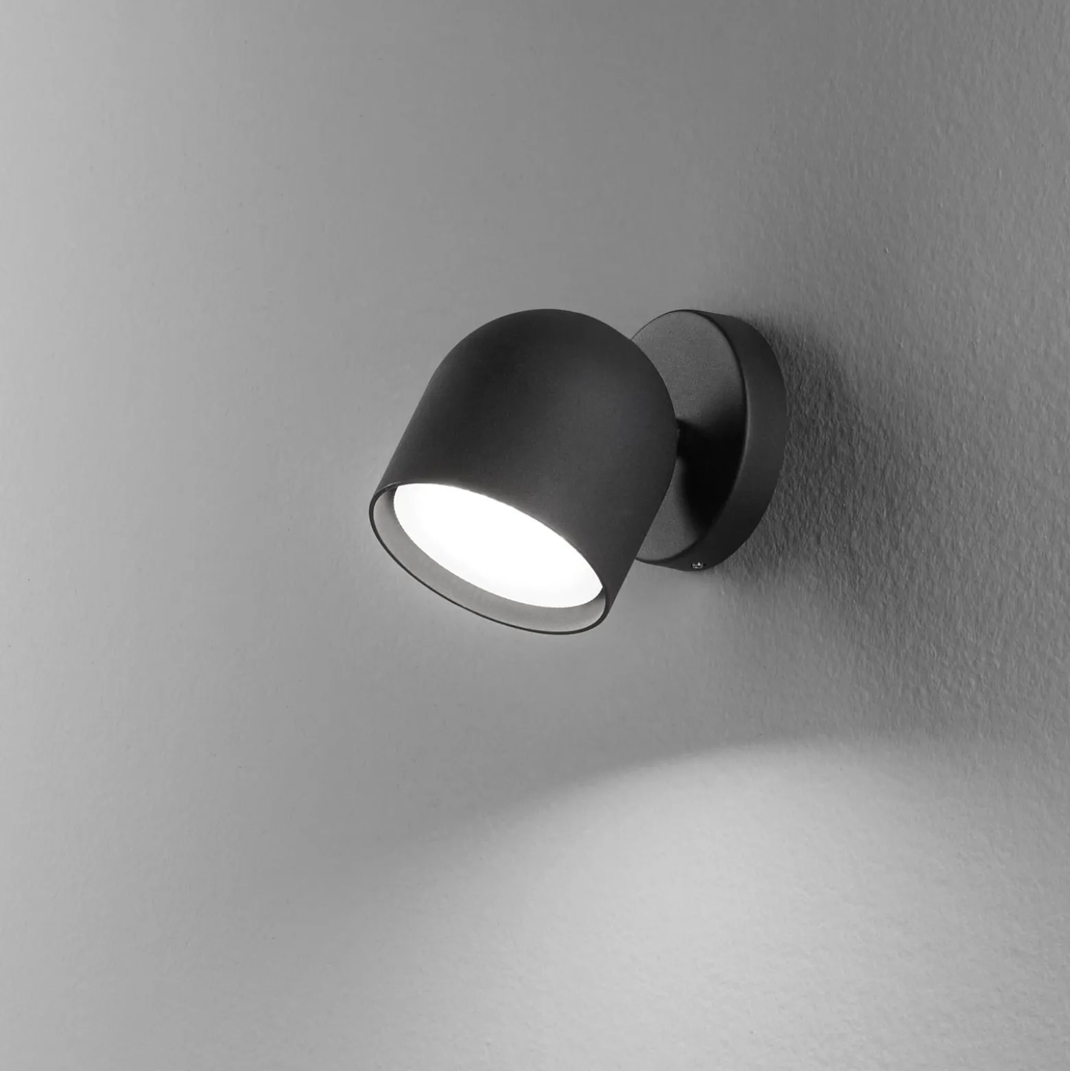 Ideal Lux seinävalaisin Dodo musta 1-valo metalli Ø 8,5 cm