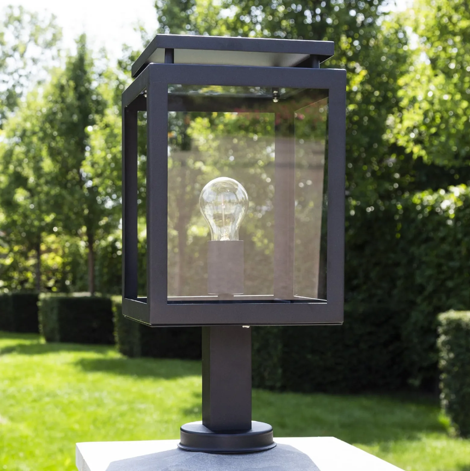 Jalustavalaisin de Vecht, musta, IP44