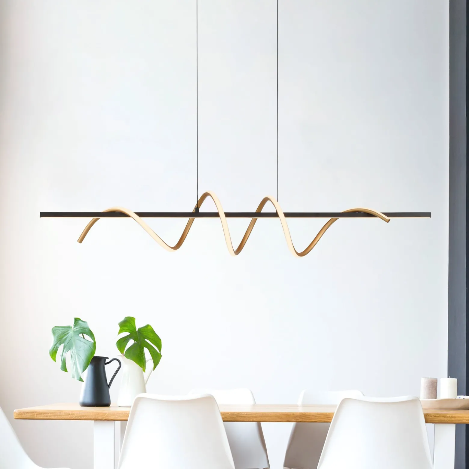 JUST LIGHT. Emanda LED-riippuvalaisin, rauta, musta messinki