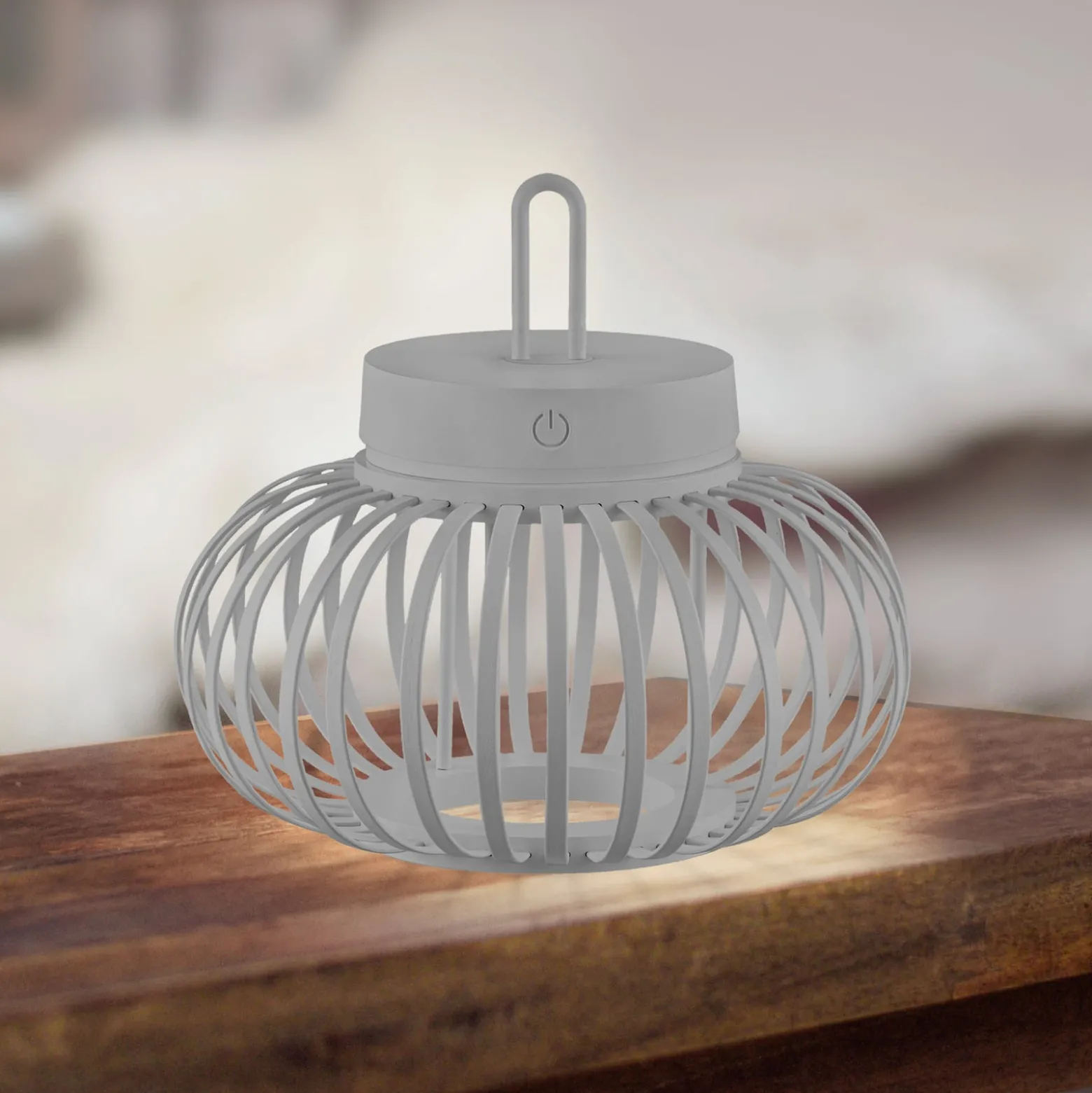 JUST LIGHT. LED ladattava pöytävalaisin Akuba harmaa-beige 22cm bambu