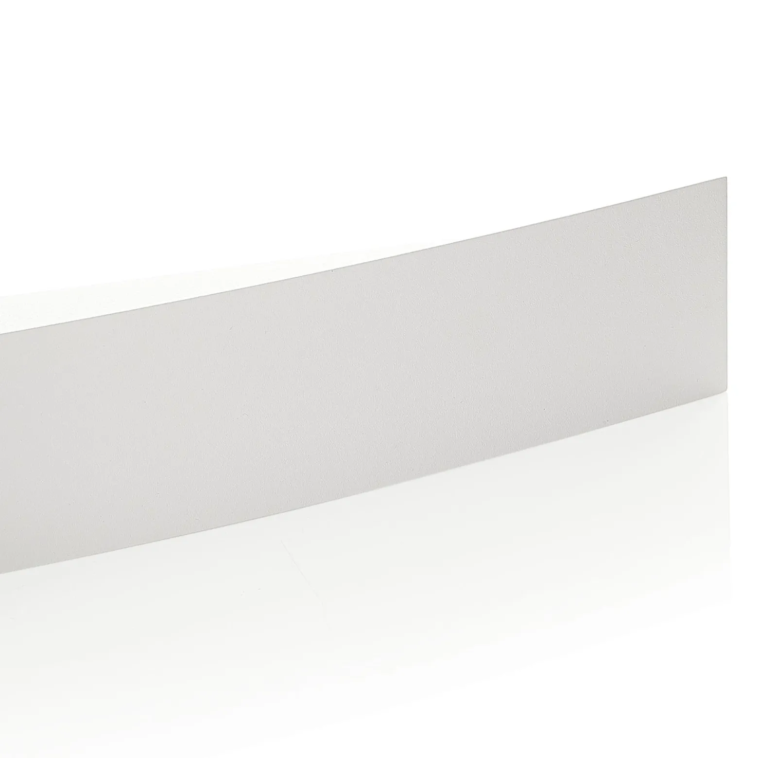 Kaareva LED-seinävalaisin Curve valkoisena