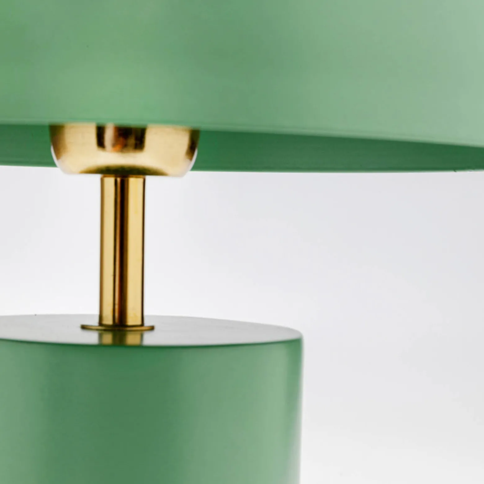 Kare pöytävalaisin Loungy, vihreä, teräs, korkeus 38 cm