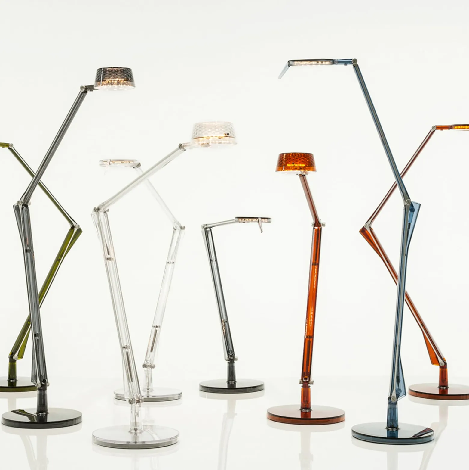 Kartell Aledin Tec -LED-pöytälamppu, läpinäkyvä
