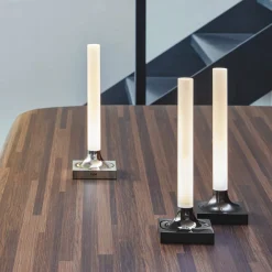 Kartell Goodnight-pöytävalo IP20 titaani-metalli
