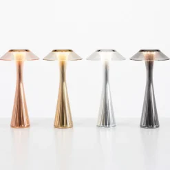 Kartell Space -design-LED-pöytälamppu, kromi
