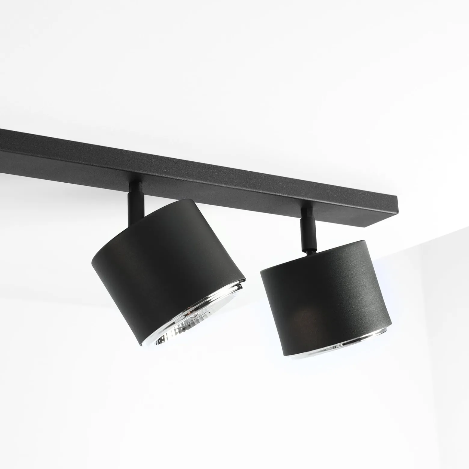 Kattokohdevalo 1047PL_K, 6-lamppuinen, musta