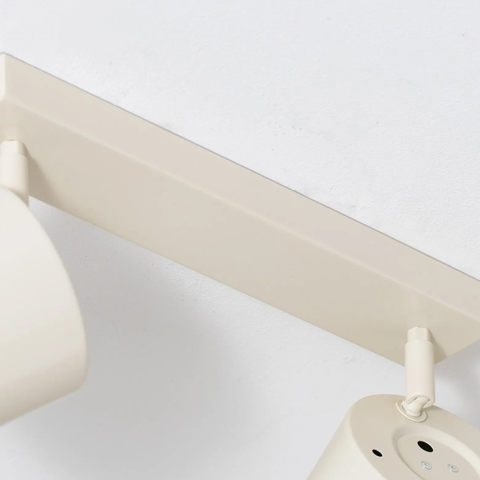 Kattospotti Chloe säädettävä 2-lamppuinen, beige
