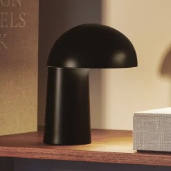 LED-akkukäyttöinen pöytävalaisin Faye Portable, musta, himmennettävä, USB
