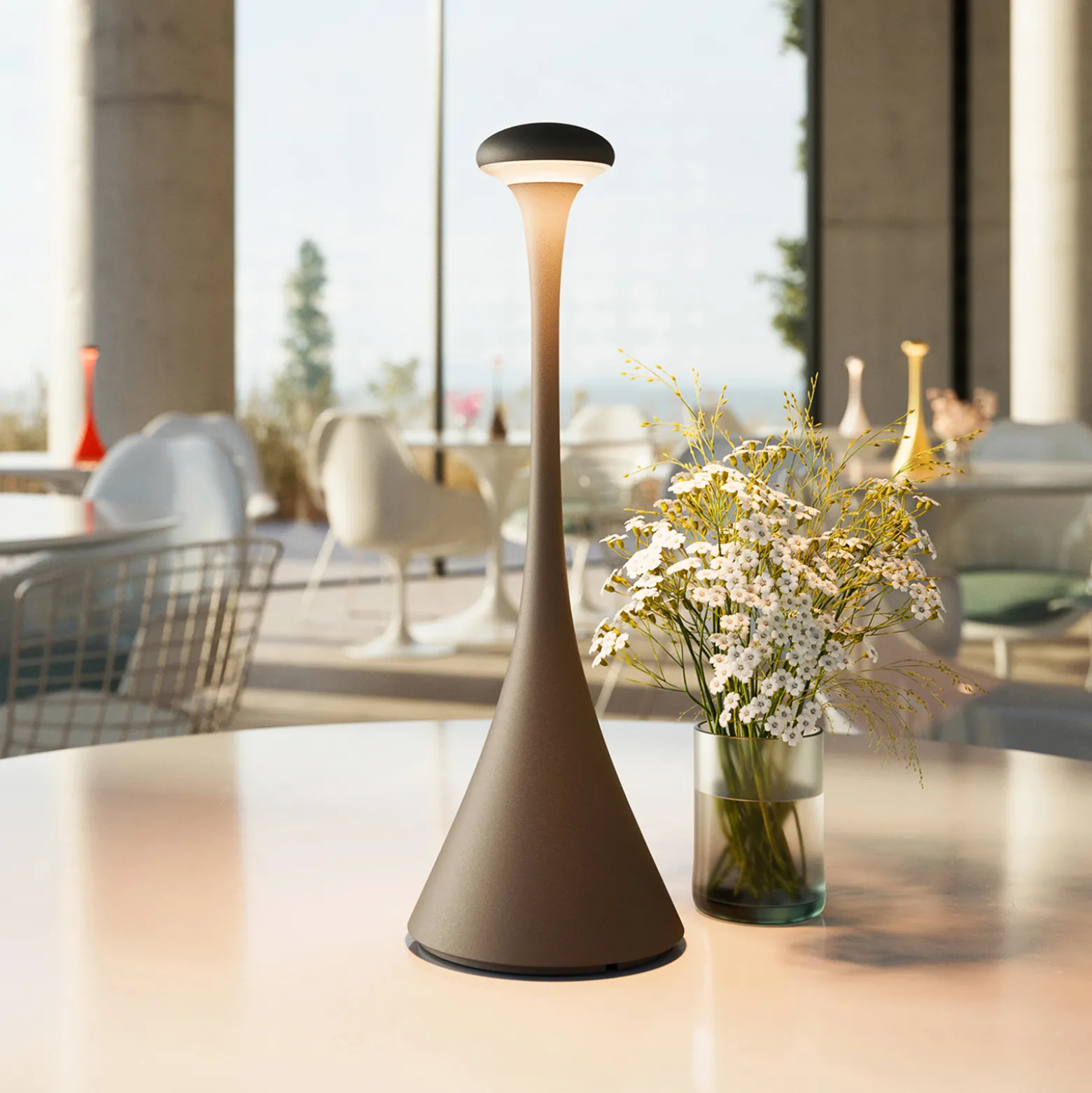 LED-akkupöytälamppu Nudrop, IP54, grafiitinharmaa