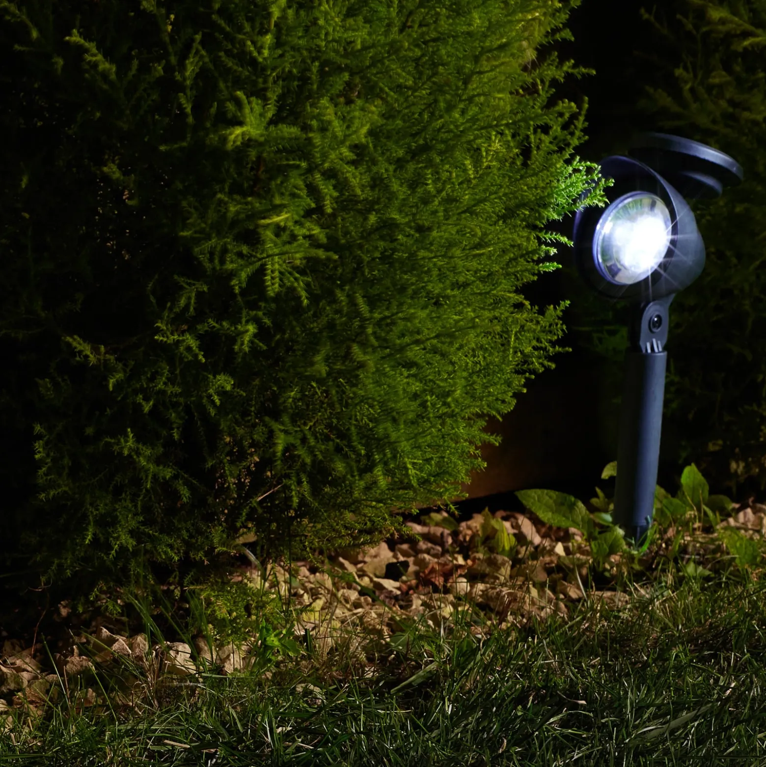 LED-aurinkokäyttöinen maapiikkikohdevalo Prima, 4 kpl, IP44