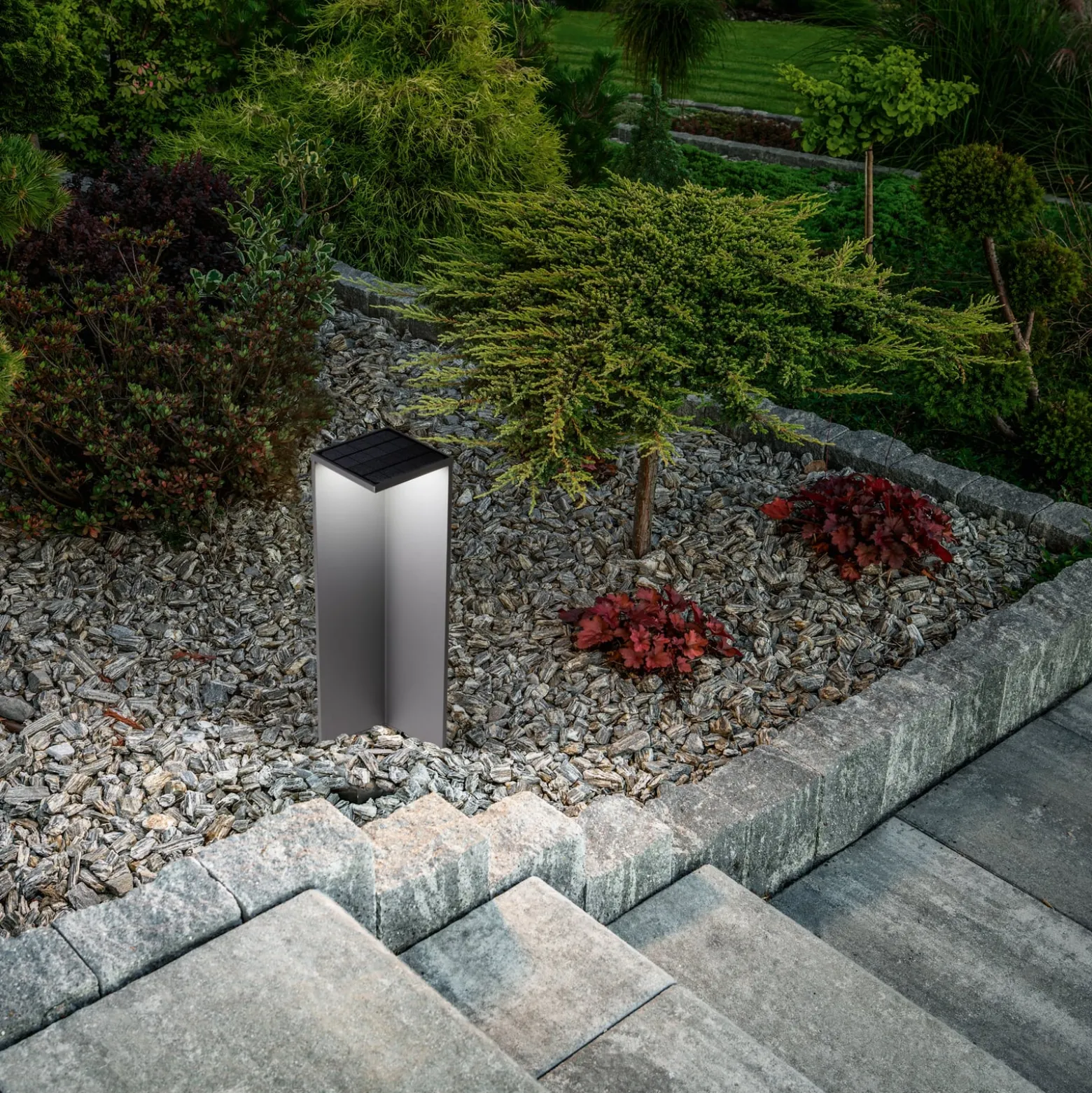 LED-aurinkopolkuvalo Fold, tummanharmaa, liiketunnistin, IP54