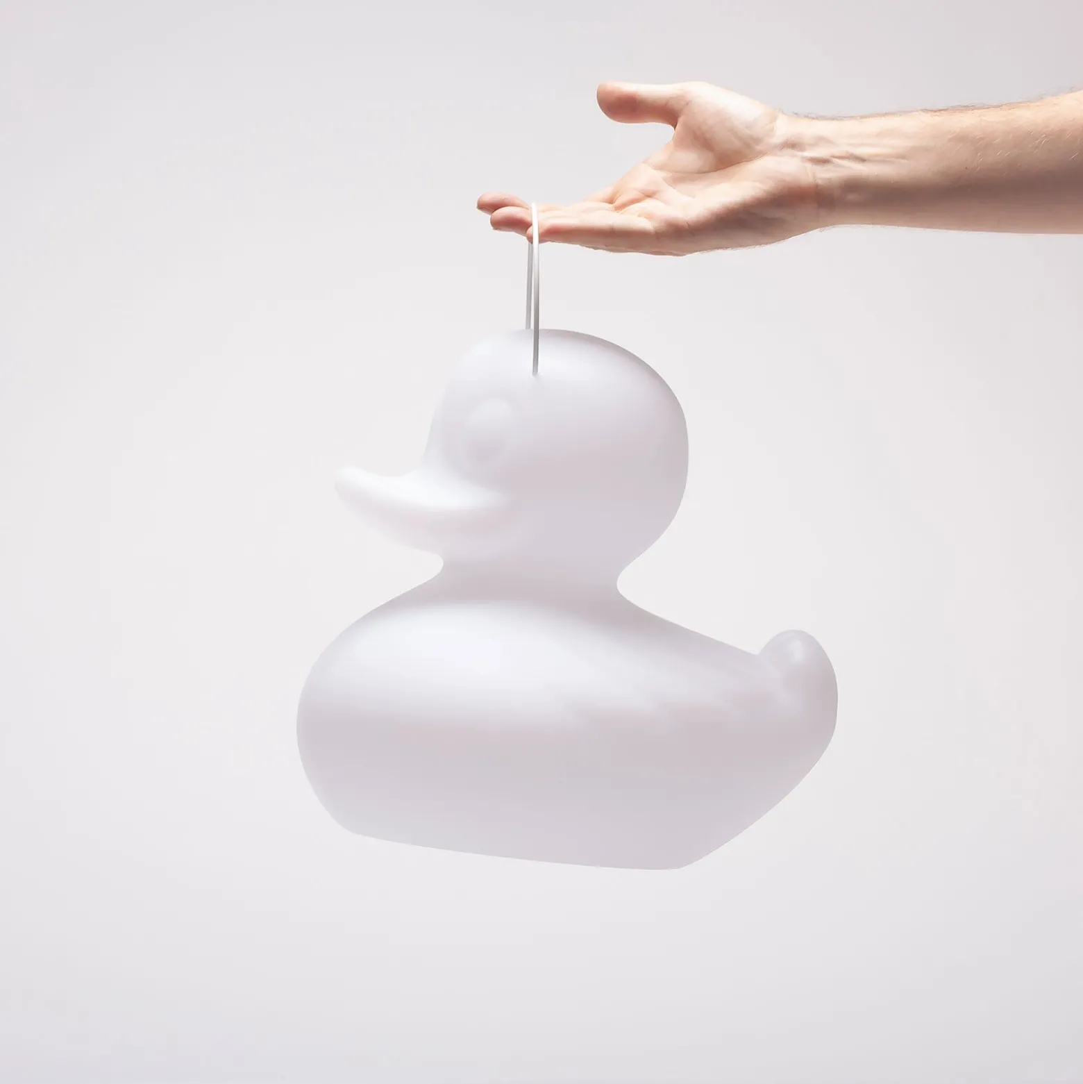 LED-designvalaisin DUCK-DUCK S ulkokäyttöön, valkoinen
