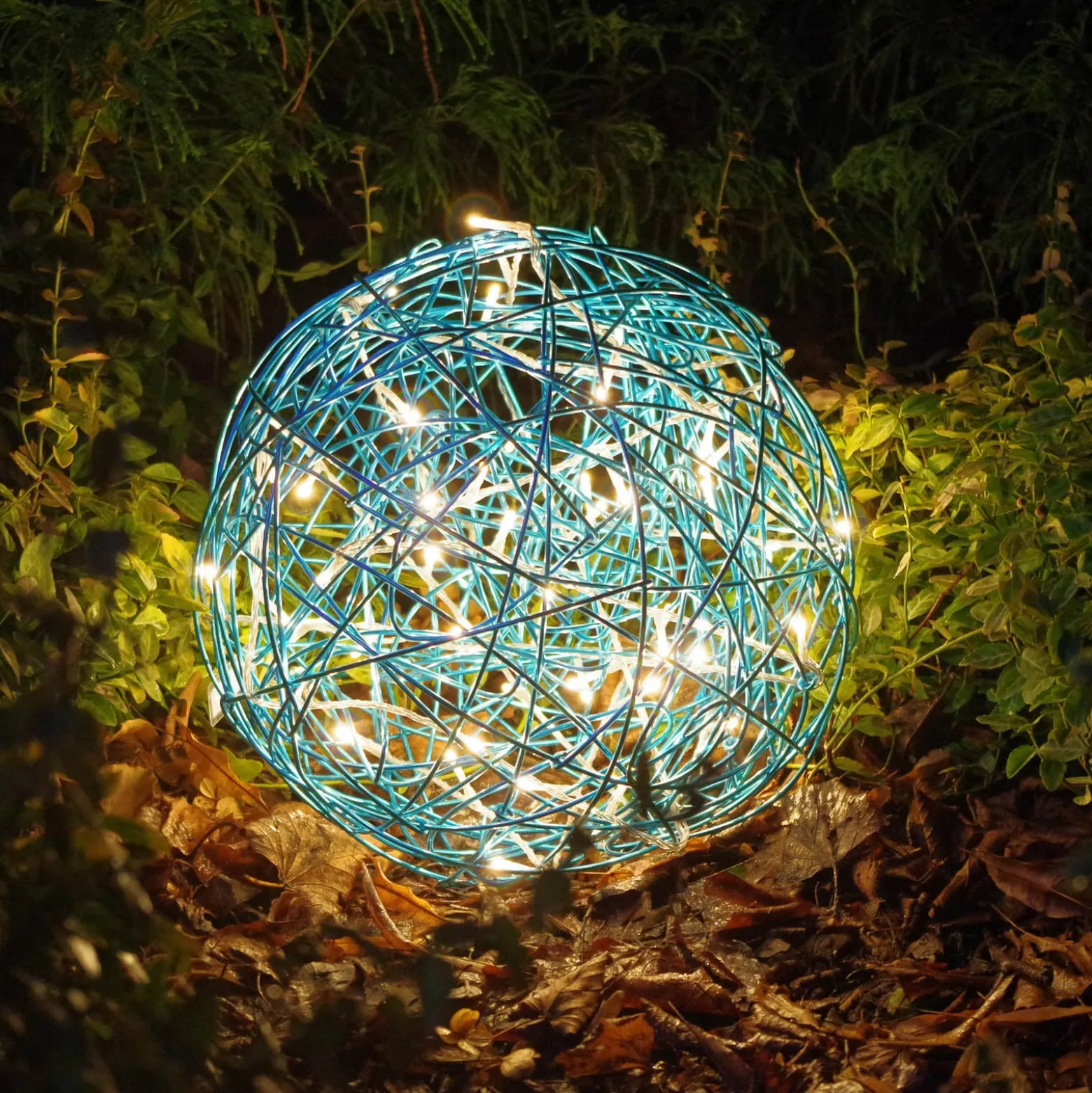 LED 3D muotoilupallo Galax Fun, Ø 30 cm, sininen
