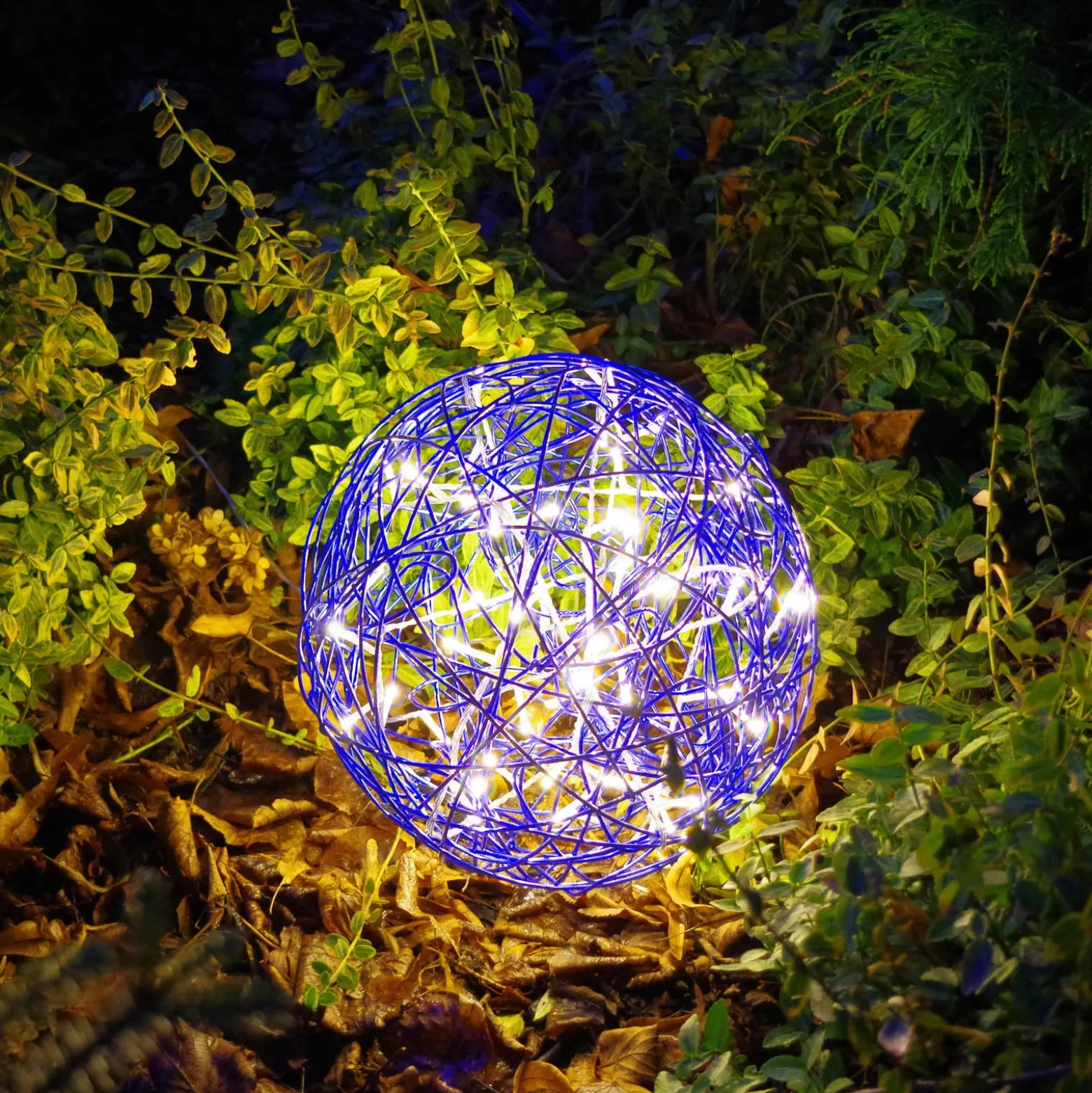LED 3D muotoilupallo Galax Fun, Ø 30 cm, sininen