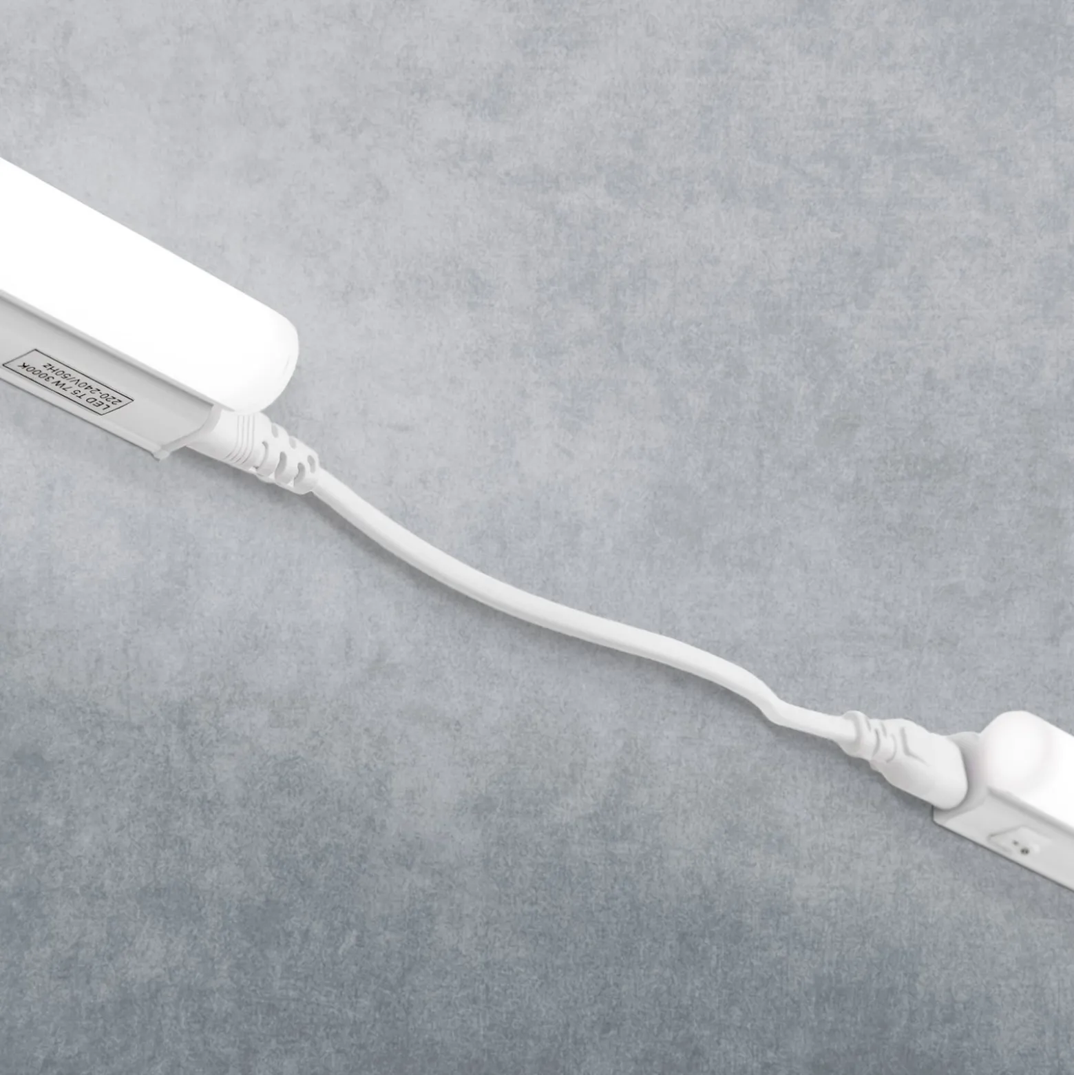 LED-kaappivalaisin Sally, pituus 87,7 cm, 14 W, T5, opaali, opaali