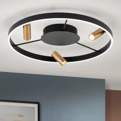LED-kattovalaisin kolmella kohdevalolla