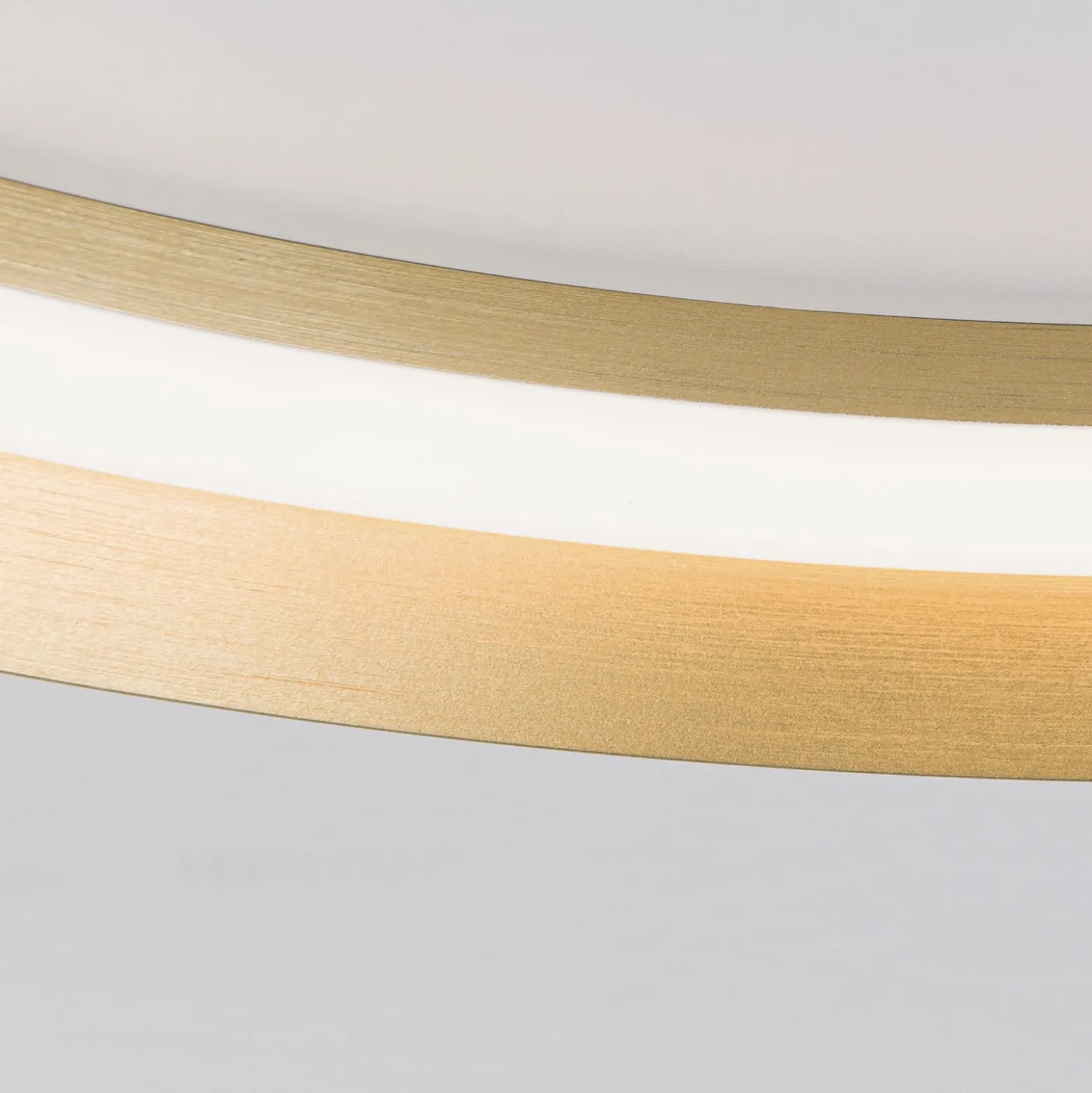 LED-kattovalaisin Manta, Ø 60 cm, kullanvärinen, alumiini, ylös/alasvalo