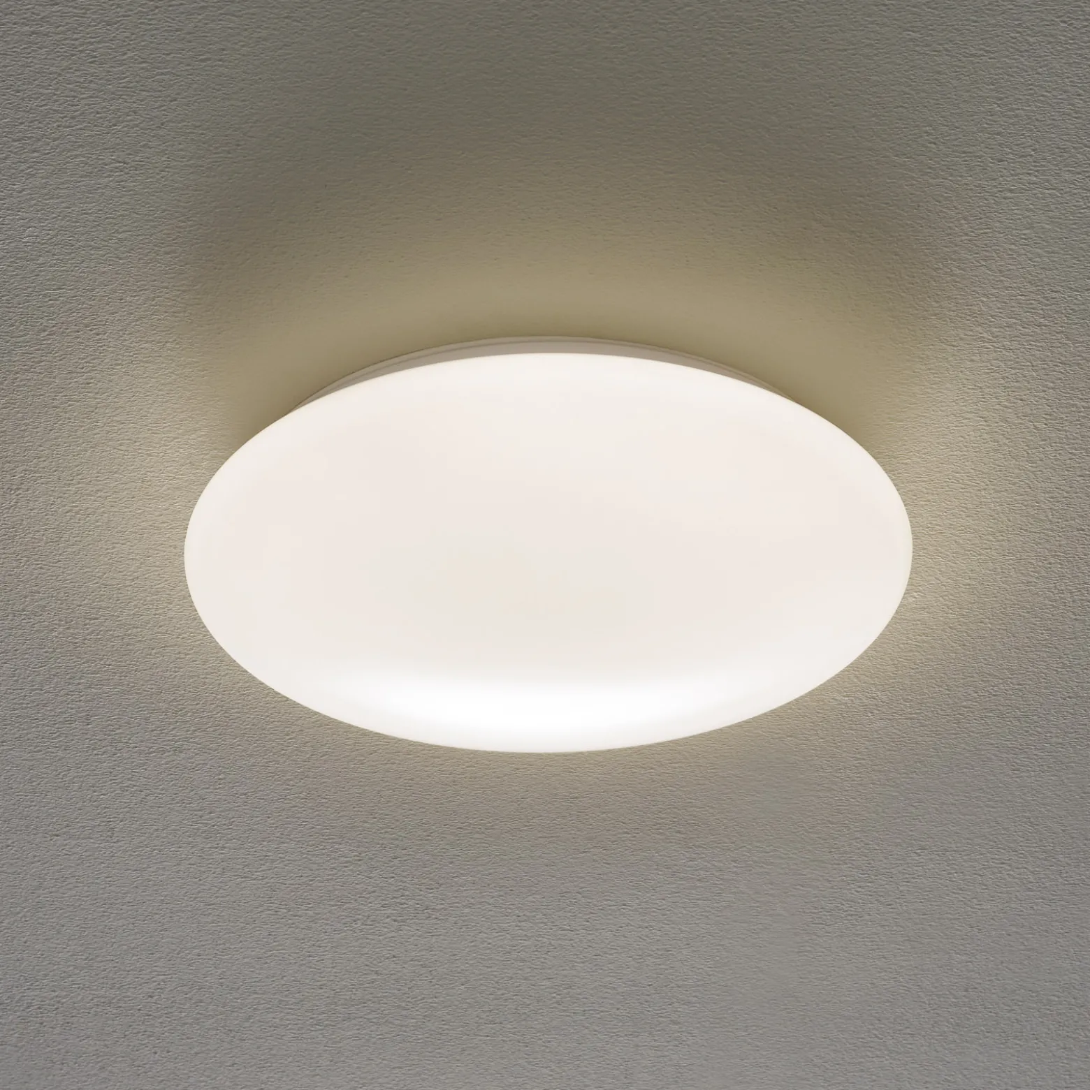 LED-kattovalaisin Porz IP44 HF-tunnistin valkoinen