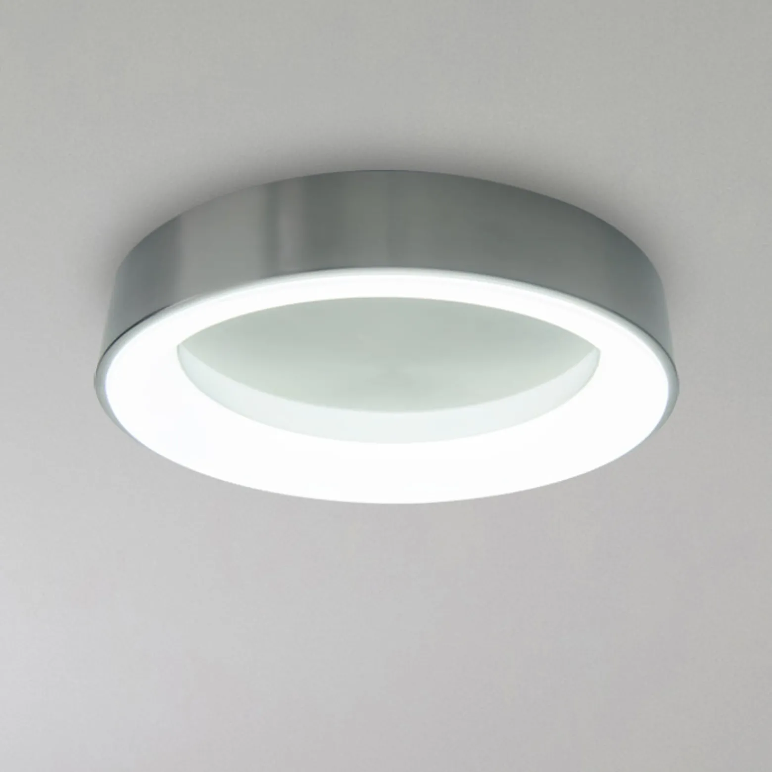 LED-kattovalaisin 1386961, RGBW, kaukosäädin