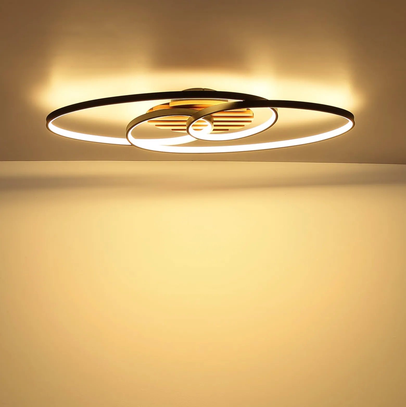 LED-kattovalaisin Tisha I, mattamusta/puu, pituus 85 cm