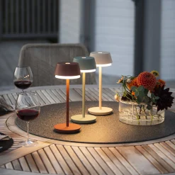 LED-ladattava pöytävalaisin Lyon, vihreä/harmaa, IP54, himmennin, CCT, RGB