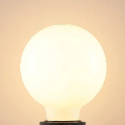 LED-lamppu G95 E27, 8 W, 2 700 K, opaali, himmennettävä