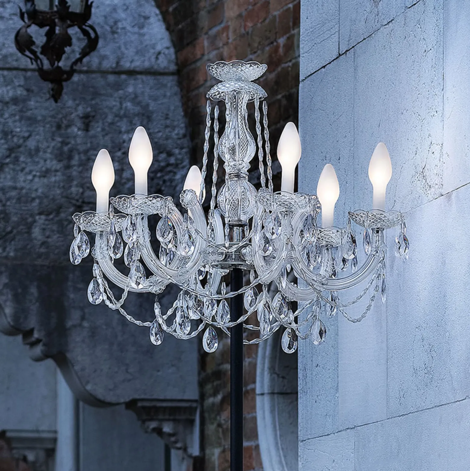 LED-lattiavalaisin Drylight STL6 ulkotiloihin