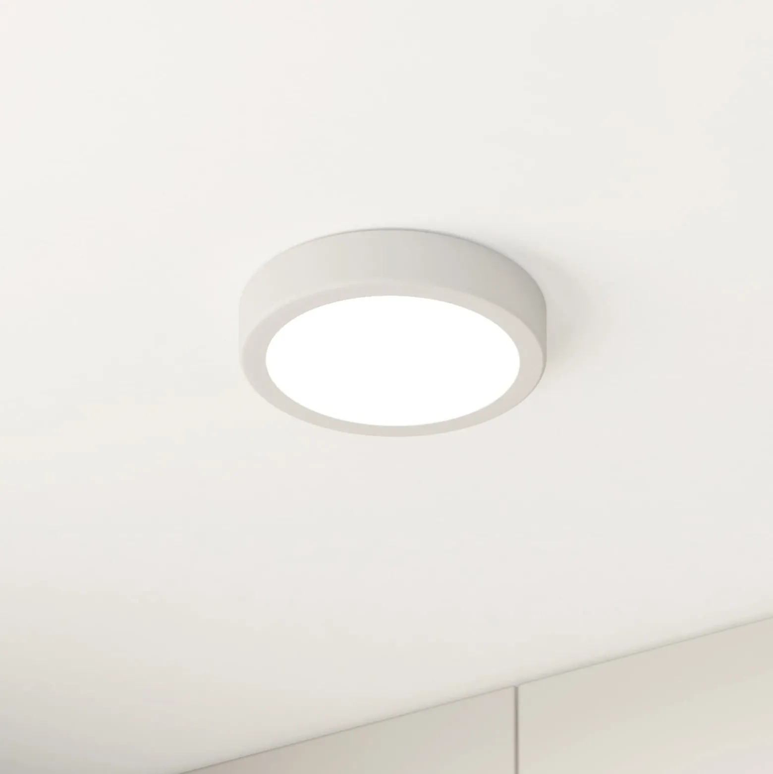 LED-pinta-asennuspaneeli Fueva 5 IP20 830 valkoinen Ø16cm