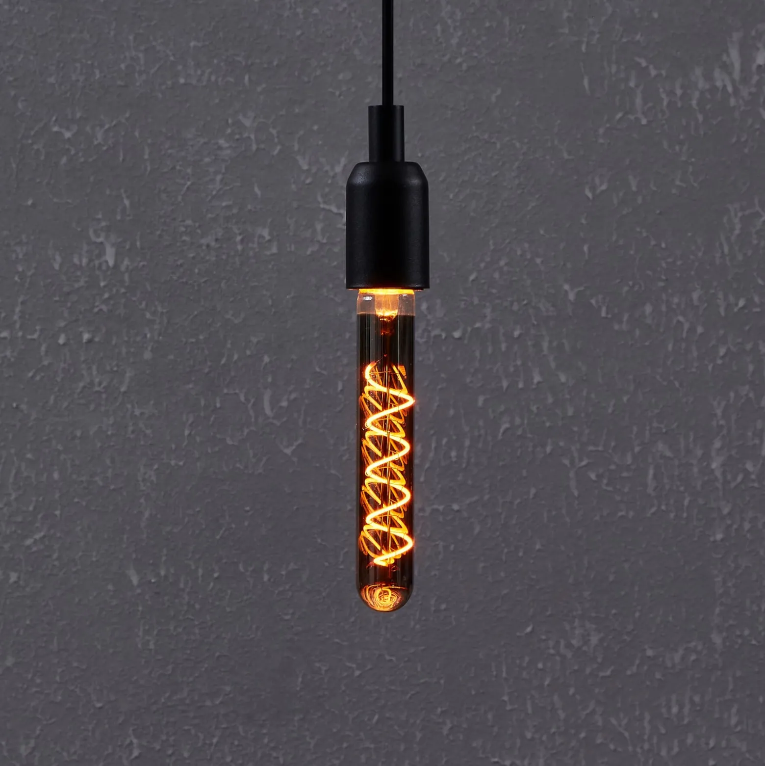 LED-putkilamppu E27 4W T30 1700K Hehkulamppu savuinen