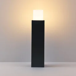 LED-pylväsvalaisin FYNN-O, korkeus 45 cm, antrasiitti, CCT IP65, päälle/pois