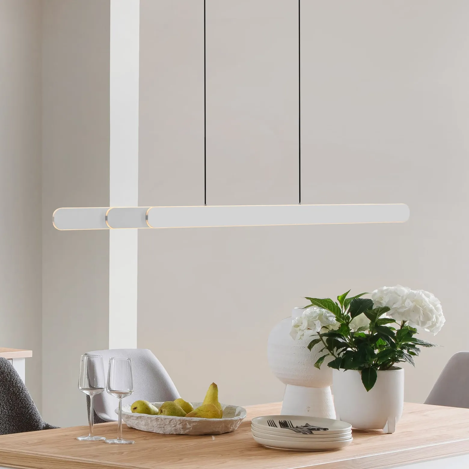 LED-riippuvalaisin ADRIANA ROUND, valkoinen, pituus 160 cm, metallia, CCT