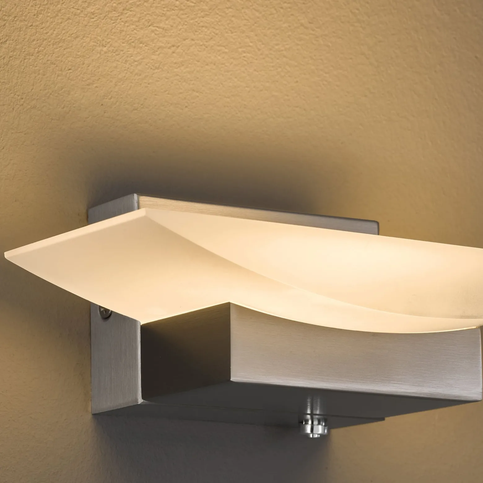 LED-seinävalaisin Bowl TW katkaisija, värin vaihto