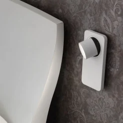 LED-seinävalaisine Beebo W, valkoinen