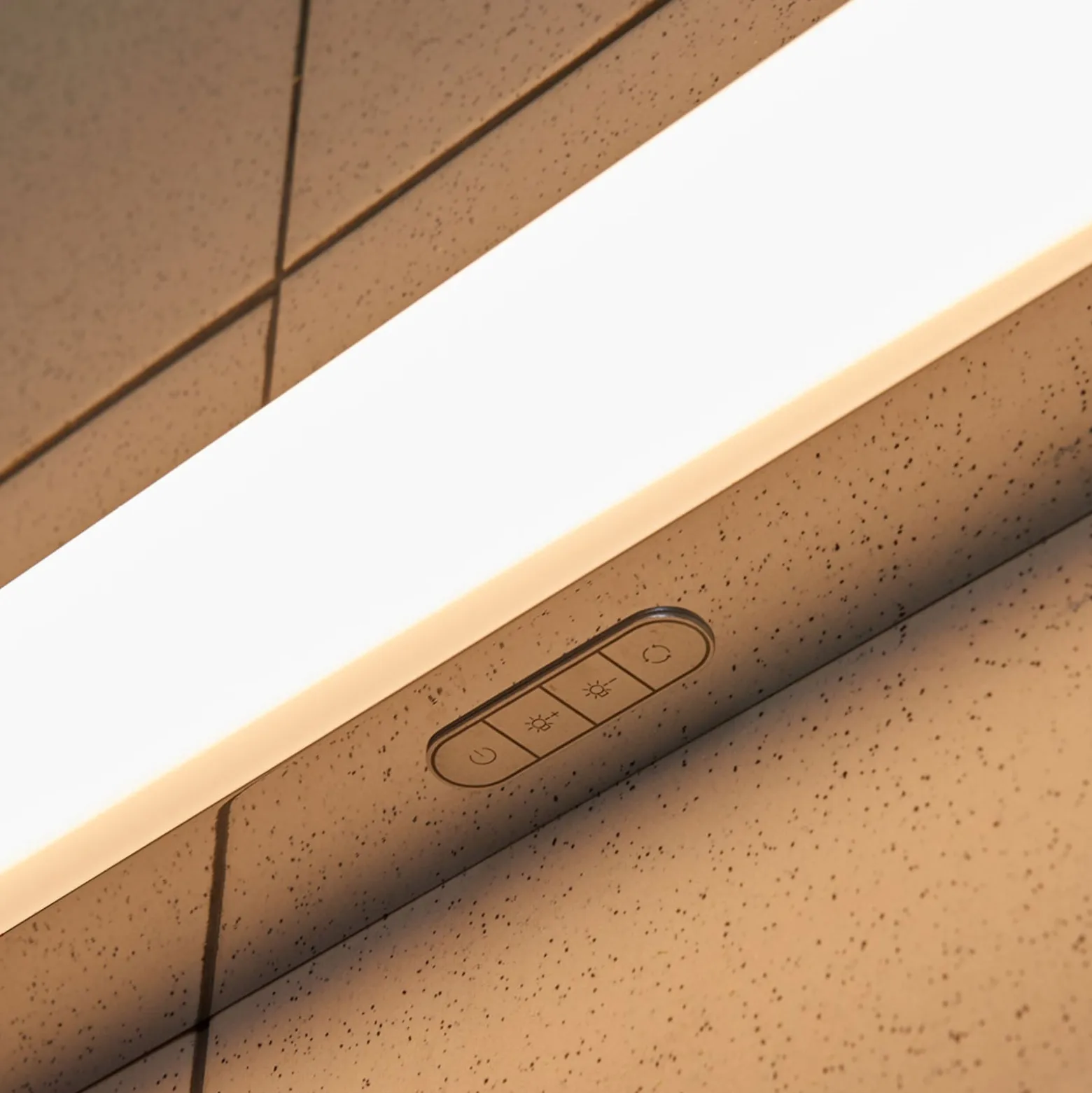LED-seinävalaisin Jesko 3 000-6 500 K, 33 cm