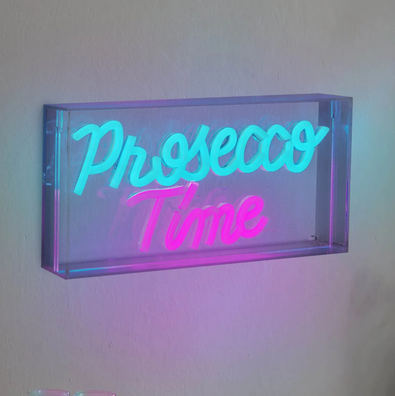 LED-seinävalaisin Prosecco Time kirkas 30x15 cm muovi USB RGB