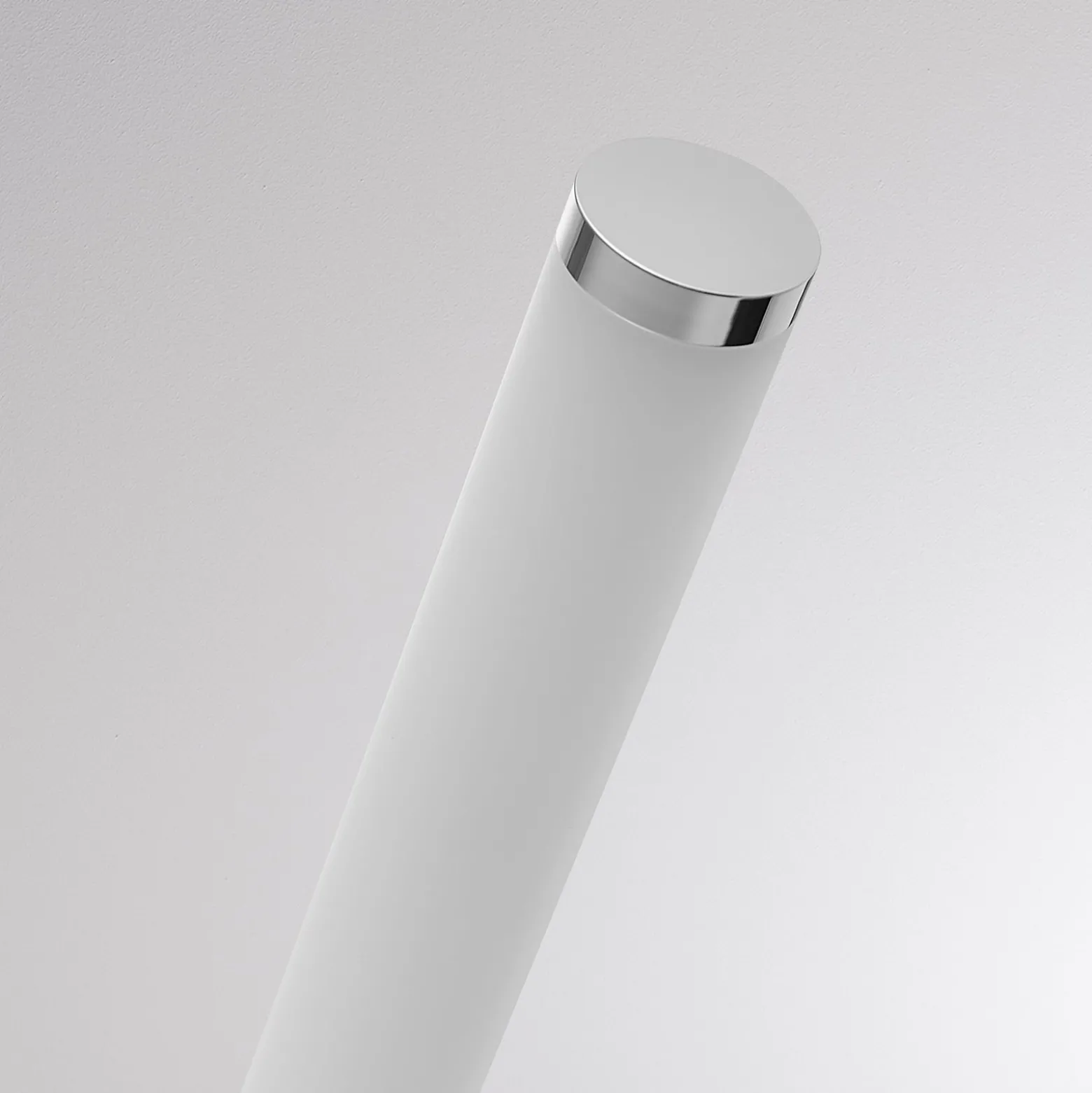 LED-seinävalaisin VINA UP S, kromivärinen, korkeus 40 cm, IP44 CCT