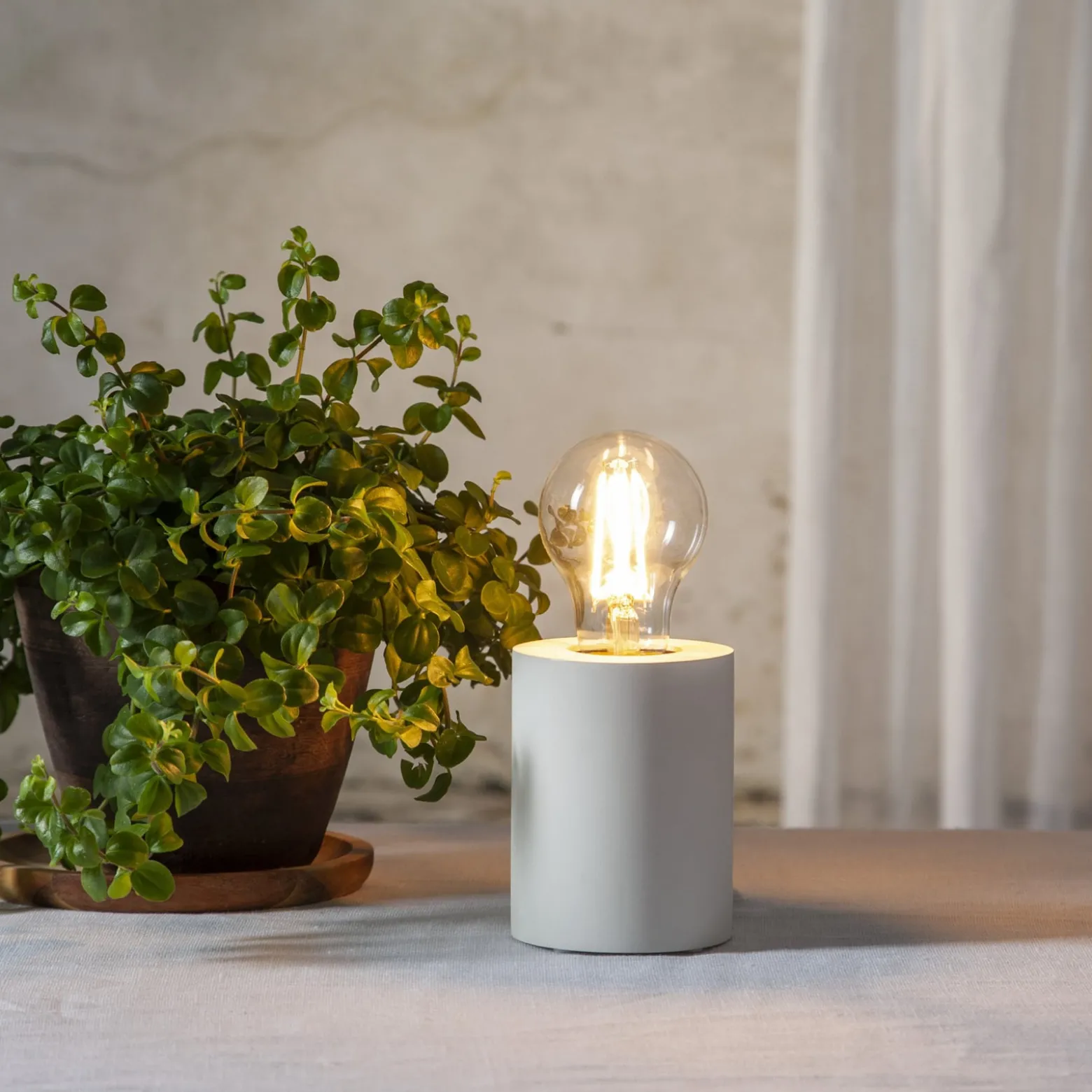 LED Soft Glow Memory, E27, 6,5 W, 2100 K, himmennettävä, hehkulamppu