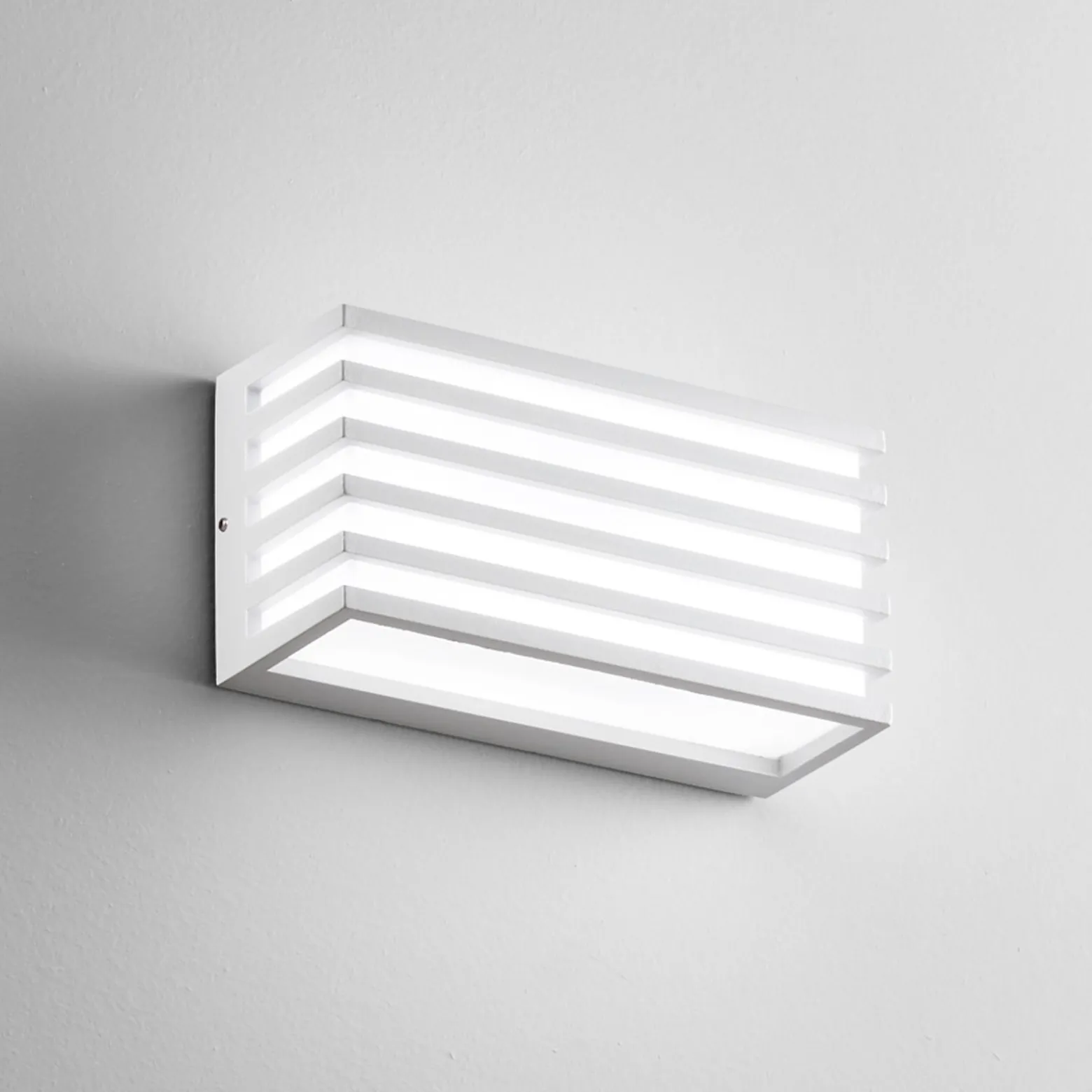 LED-ulkoseinälamppu Dukrot, valkoinen, leveys 22 cm, metalli