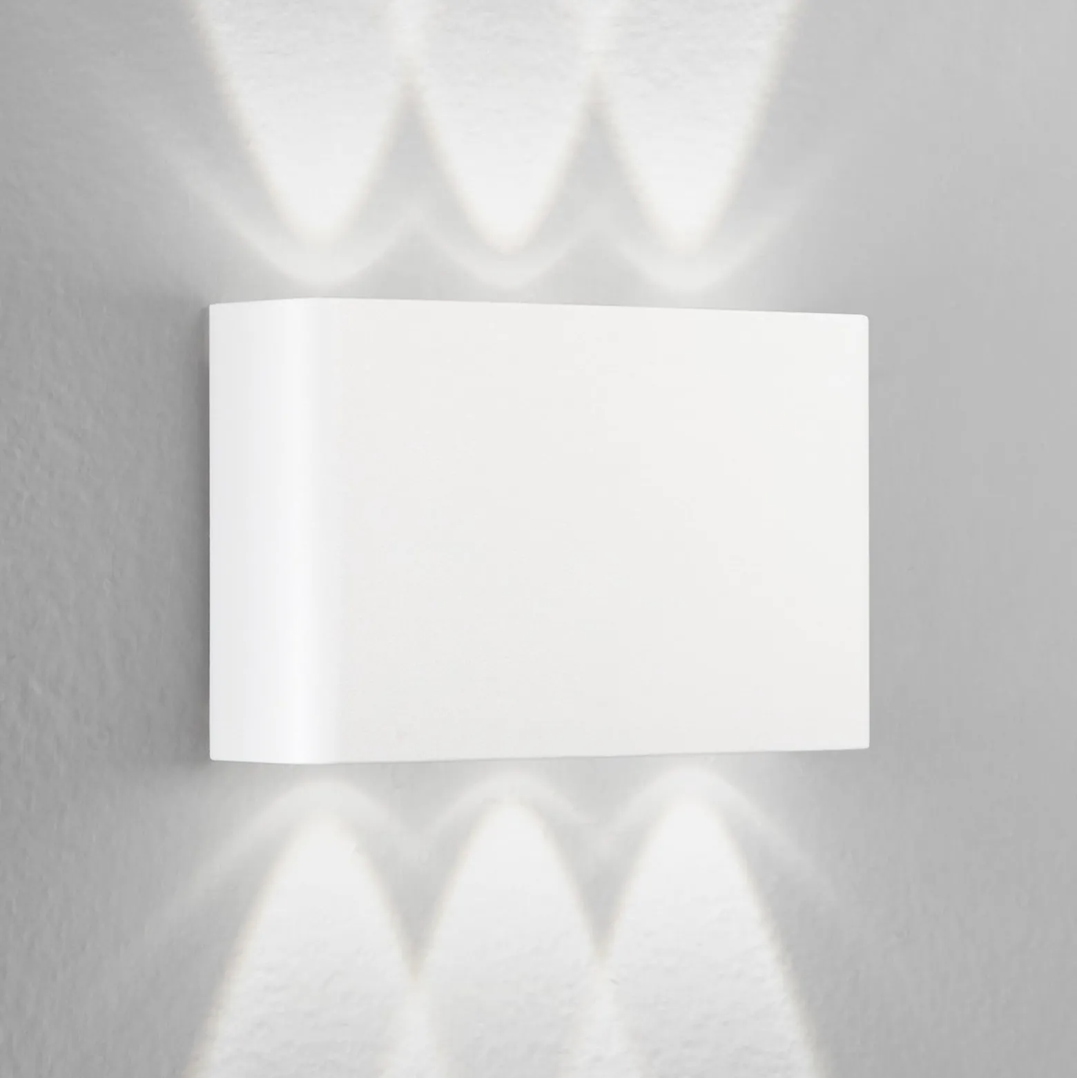 LED-ulkoseinälamppu KLEIN, valkoinen, leveys 16 cm, muovi