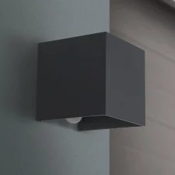 LED-ulkoseinävalaisin Cube-S, antrasiitti, metalli, anturi