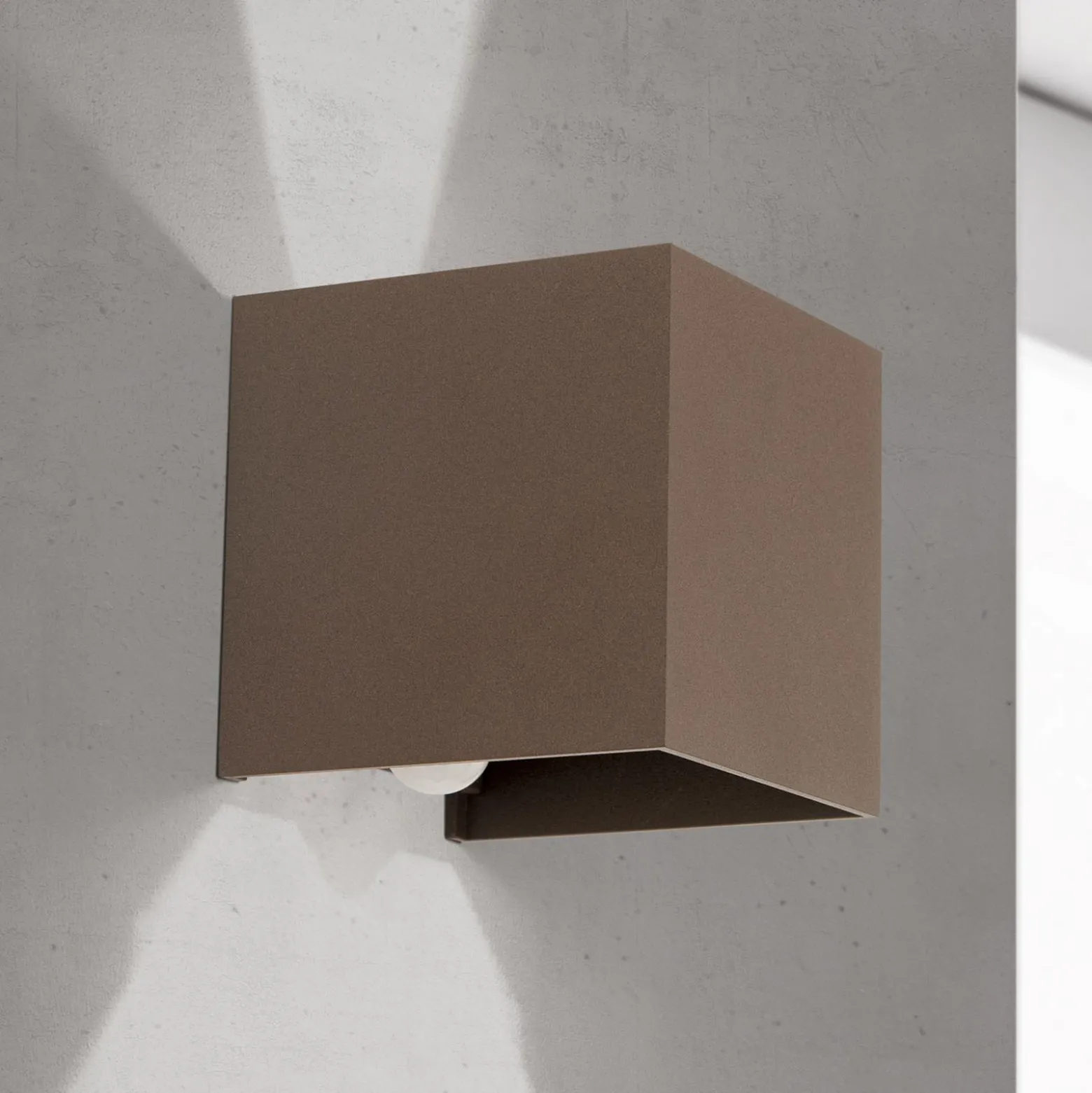 LED-ulkoseinävalaisin Cube-S, corten, metalli, anturi