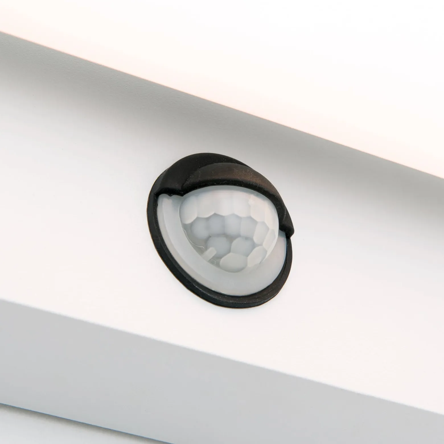 LED-ulkoseinävalaisin Ginger tunnistin, valk. IP54
